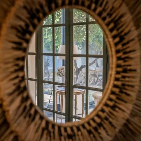 Maison De Famille Pres D'avignon Piscine